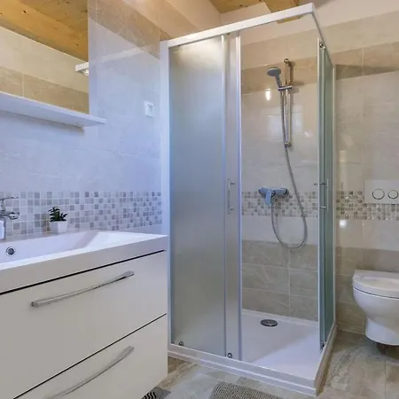 Villa Ive Comfortable Holiday