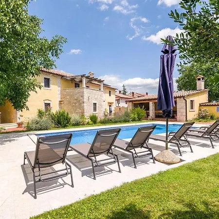 Villa Ive Comfortable Holiday