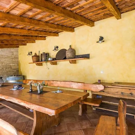 Ive Comfortable Holiday Villa Barban