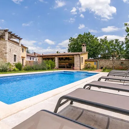 Villa Ive Comfortable Holiday